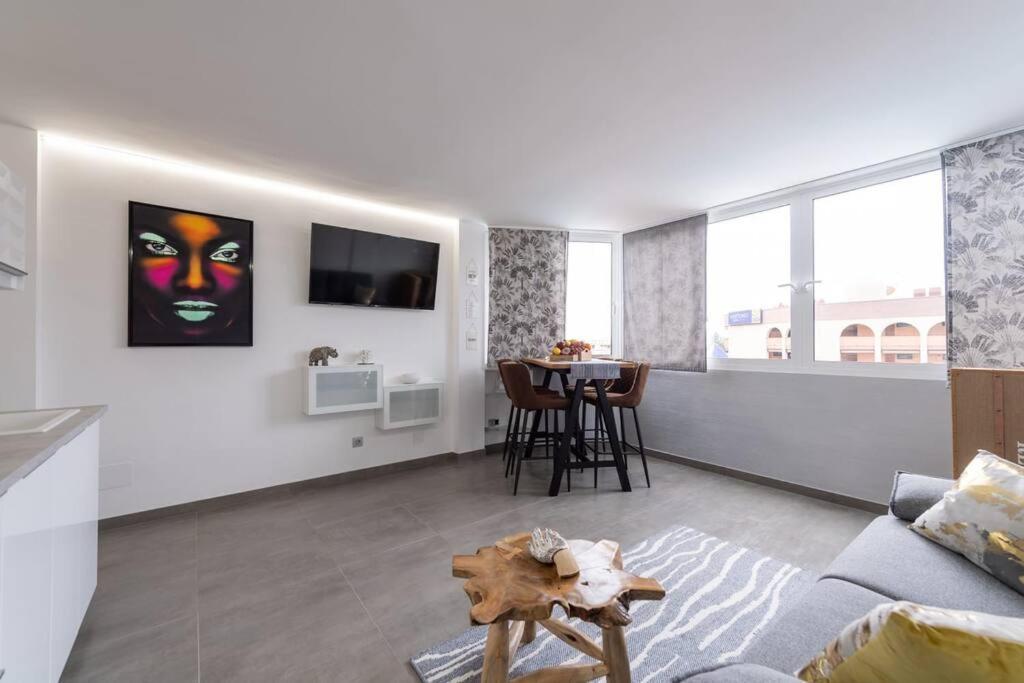 Attico Playa De Ingles Near Yumbo With Parking And Swimming Pool Appartement Playa del Inglés