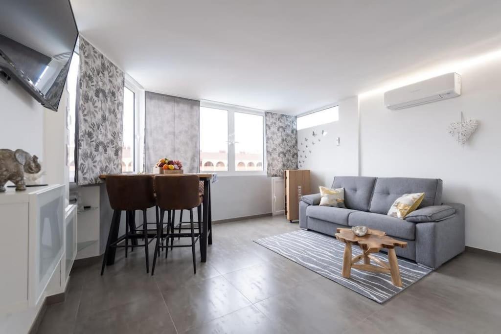 Attico Playa De Ingles Near Yumbo With Parking And Swimming Pool Appartement *